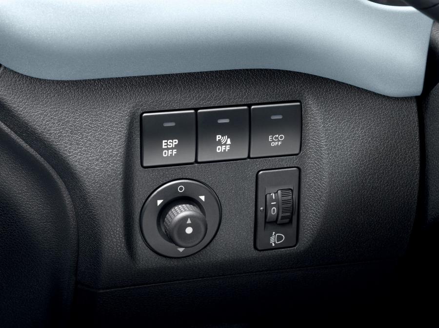  Citroen Berlingo 2012 года  (фото 11 из 23)